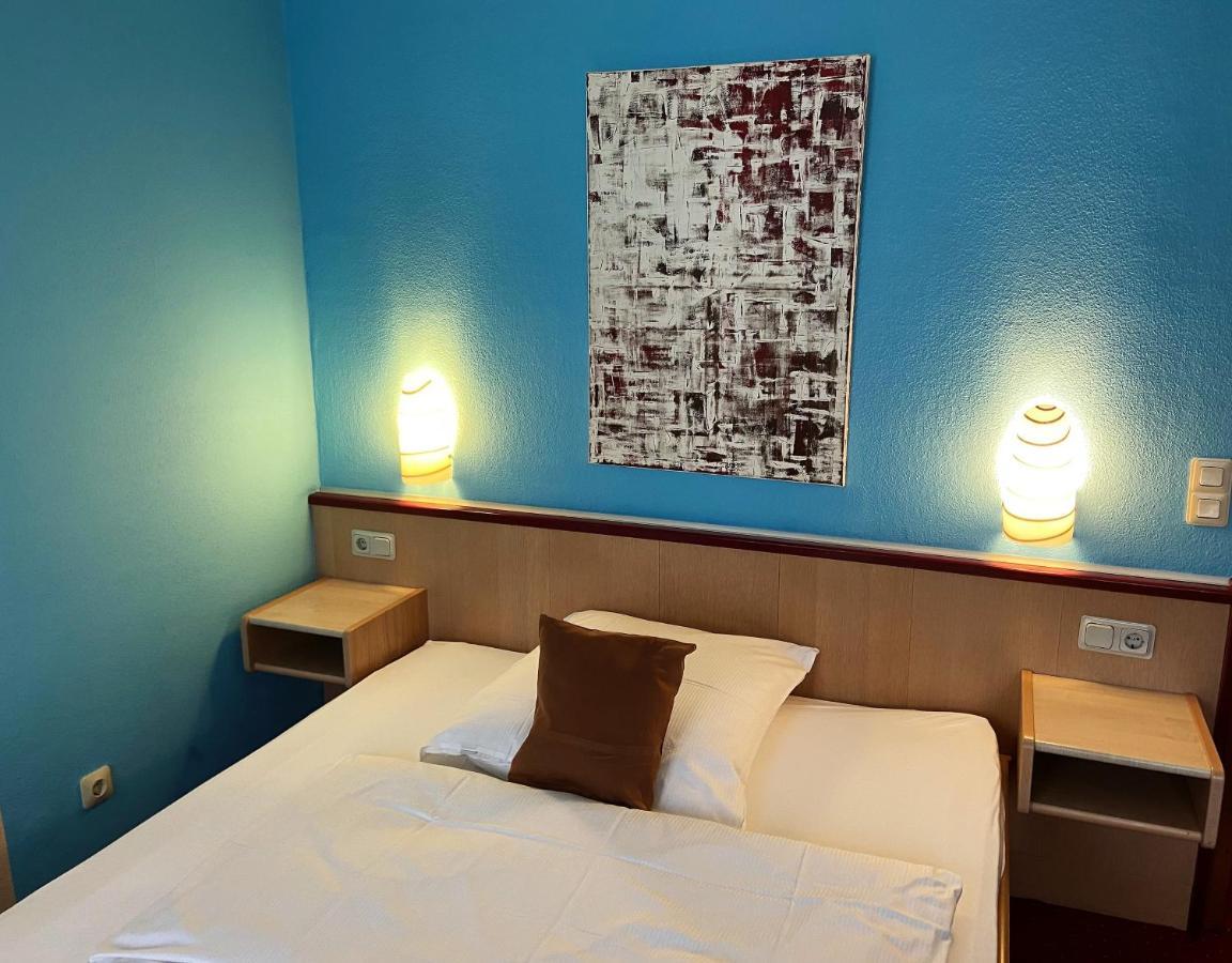 Hotel Stadt Hamburg Am Fluss Saarbrücken Kültér fotó