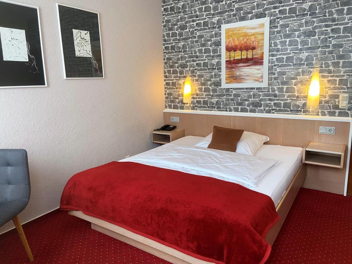 Hotel Stadt Hamburg Am Fluss Saarbrücken Kültér fotó