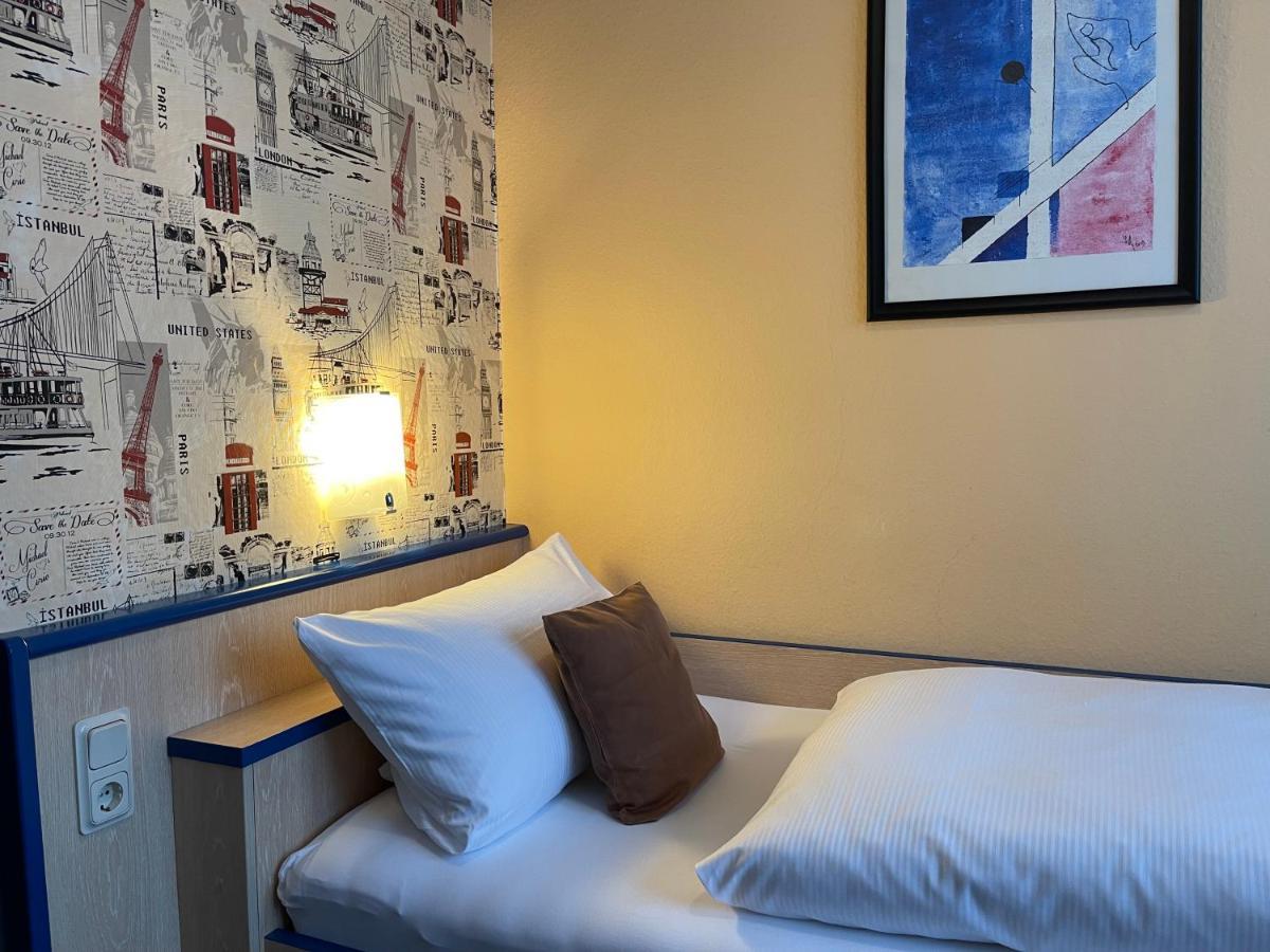 Hotel Stadt Hamburg Am Fluss Saarbrücken Kültér fotó