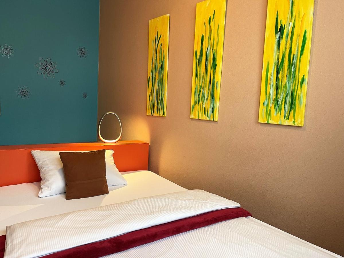 Hotel Stadt Hamburg Am Fluss Saarbrücken Kültér fotó