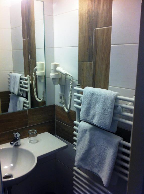 Hotel Stadt Hamburg Am Fluss Saarbrücken Szoba fotó