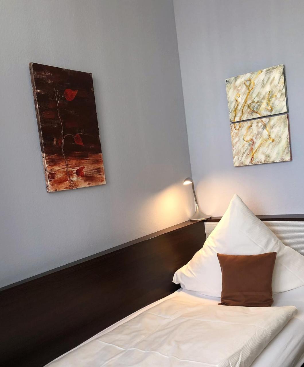 Hotel Stadt Hamburg Am Fluss Saarbrücken Kültér fotó
